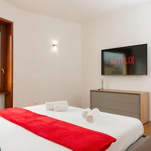 https://apt-free-parking-5-star-sauna-luxury.it-lombardy.com